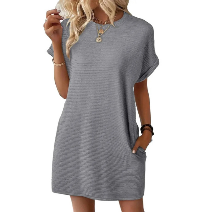Robe d'été décontractée minimaliste à col rond
