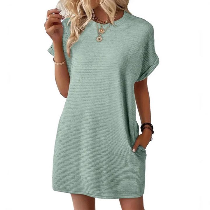 Robe d'été décontractée minimaliste à col rond