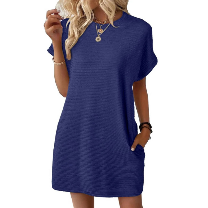 Robe d'été décontractée minimaliste à col rond