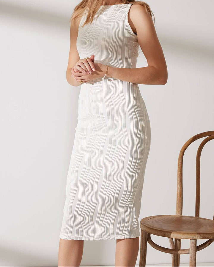 La robe caraco texturée Effet Vagues